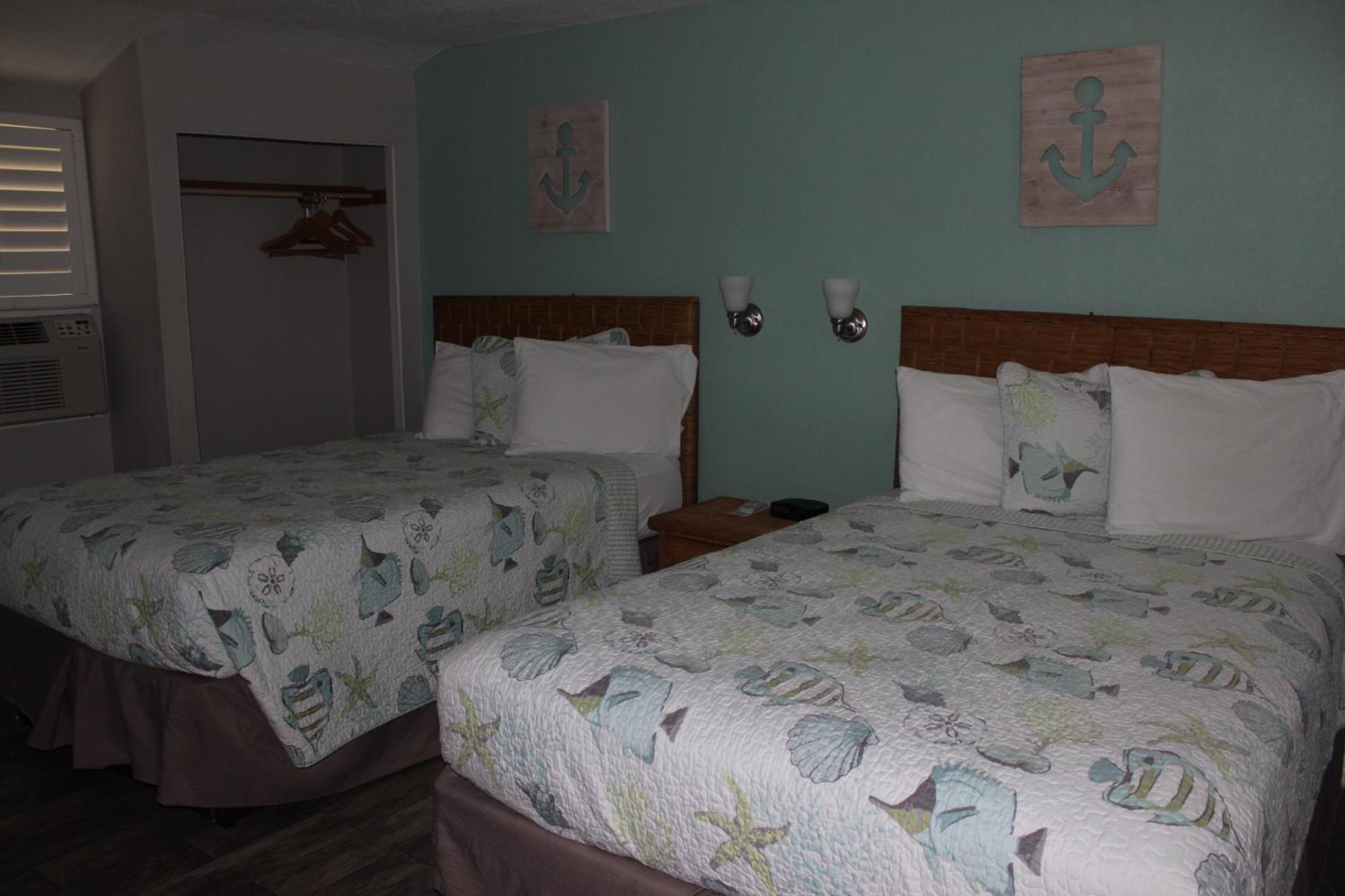 Shoreline Suites & Cabana Cottages - Beachfront Дейтона Бийч Стая снимка