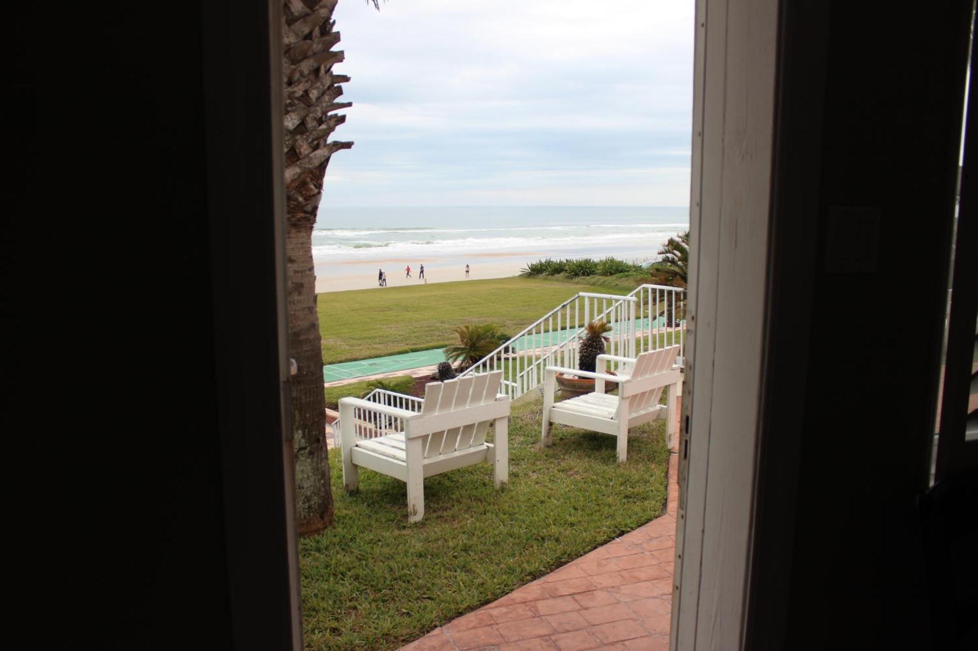 Shoreline Suites & Cabana Cottages - Beachfront Дейтона Бийч Стая снимка